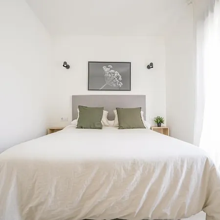 Moott Homes Suites Casa De Los Leones Apto 2 Almeria Exterior photo